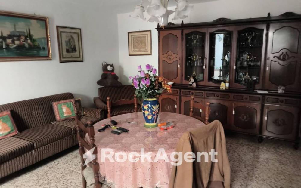 casa indipendente in vendita a Gioiosa Ionica