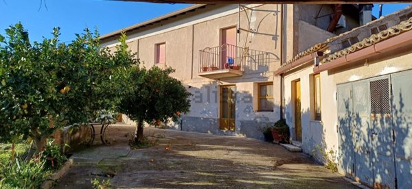 appartamento in vendita a Gioiosa Ionica in zona Prisdarello