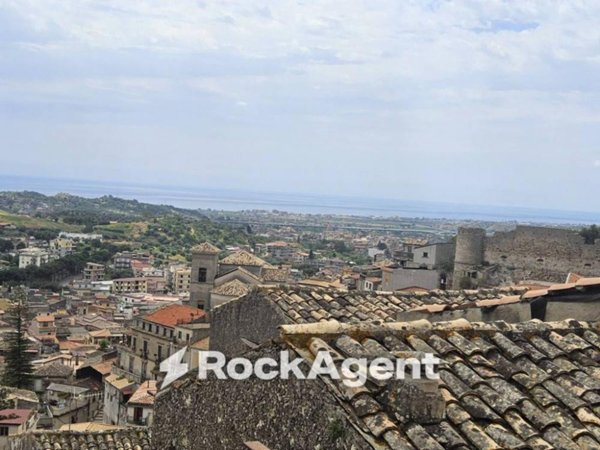 casa indipendente in vendita a Gioiosa Ionica