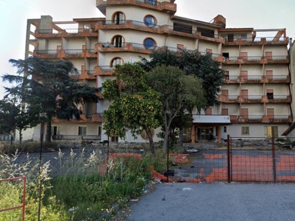 intera palazzina in vendita a Grotteria
