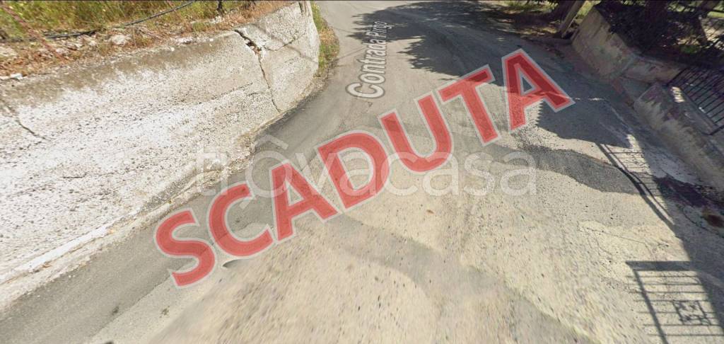 locale commerciale in vendita a Grotteria