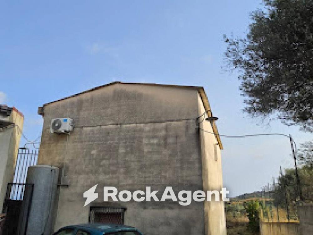 casa indipendente in vendita a Grotteria
