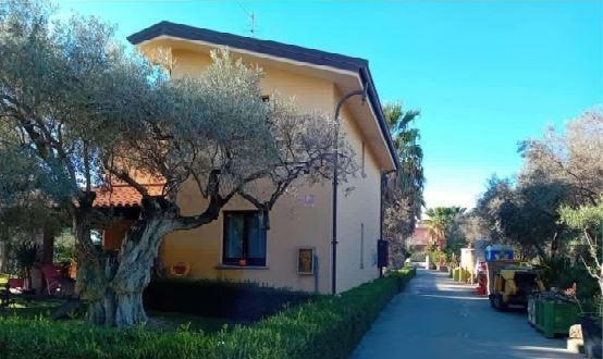 appartamento in vendita a Locri