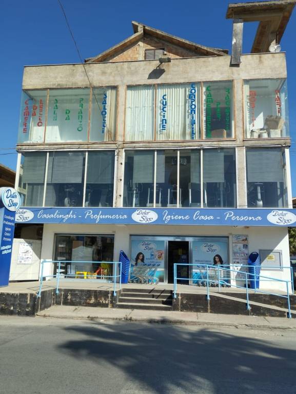 negozio in vendita a Locri