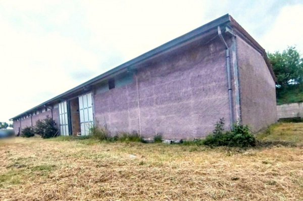 locale di sgombero in vendita a Locri in zona Moschetta