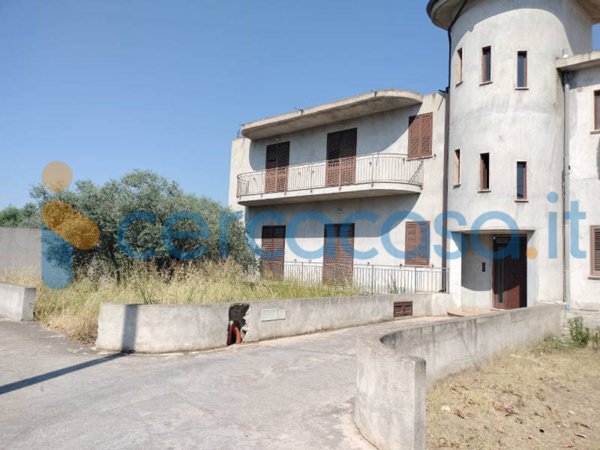 appartamento in vendita a Locri