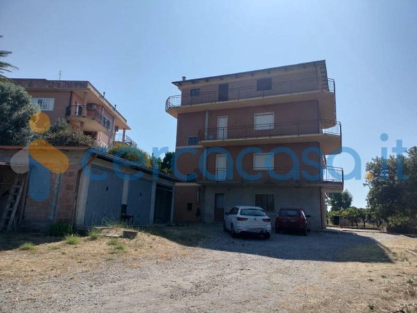 appartamento in vendita a Locri