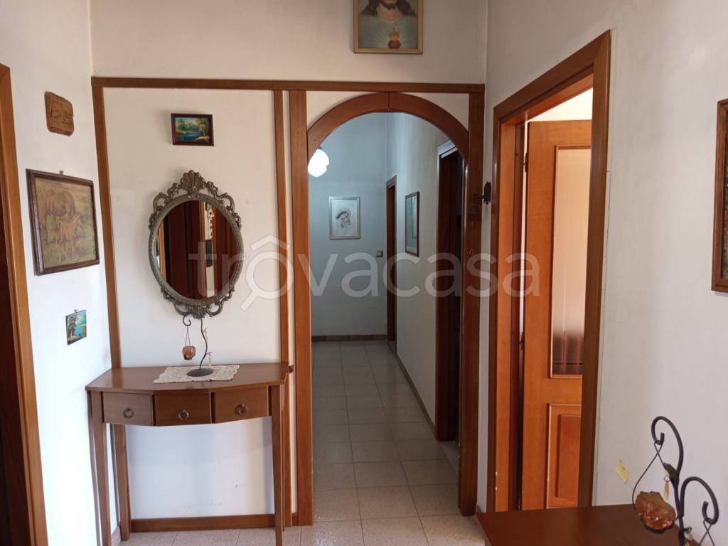 appartamento in vendita a Locri