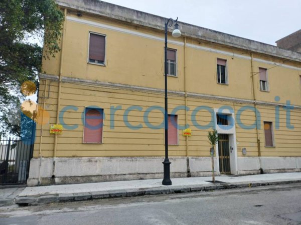 appartamento in vendita a Locri