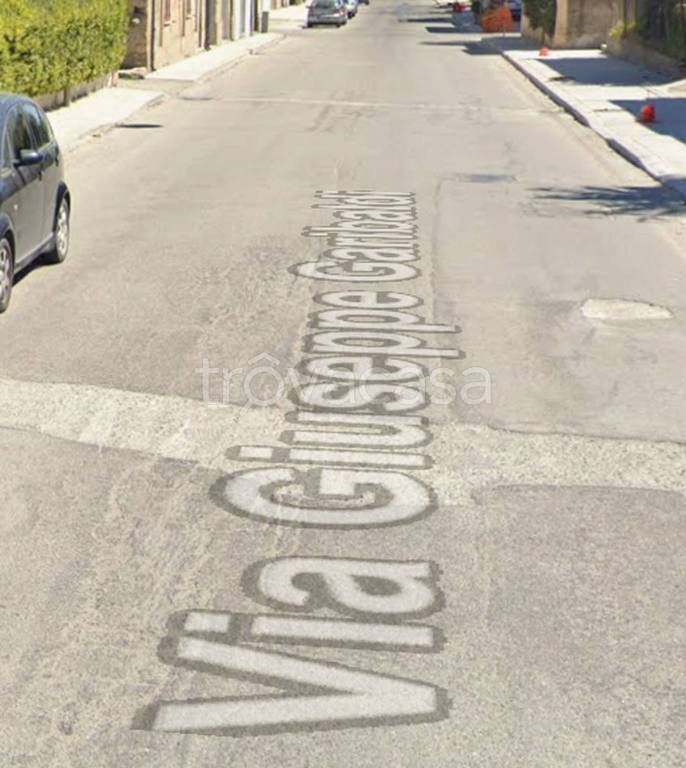 locale commerciale in vendita a Locri