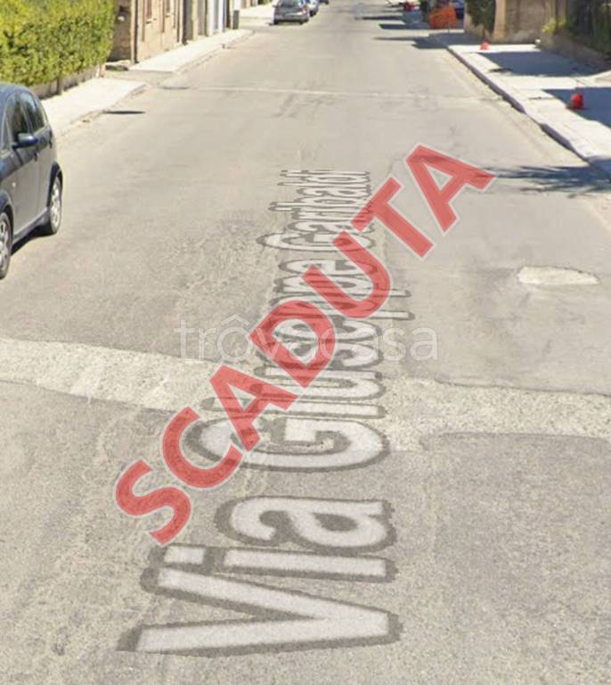 locale commerciale in vendita a Locri