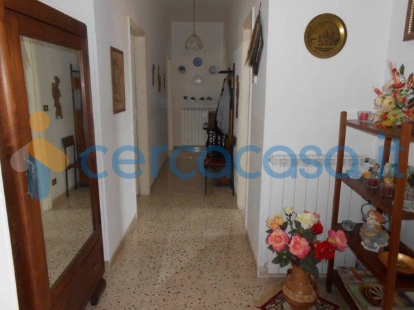 appartamento in vendita a Locri