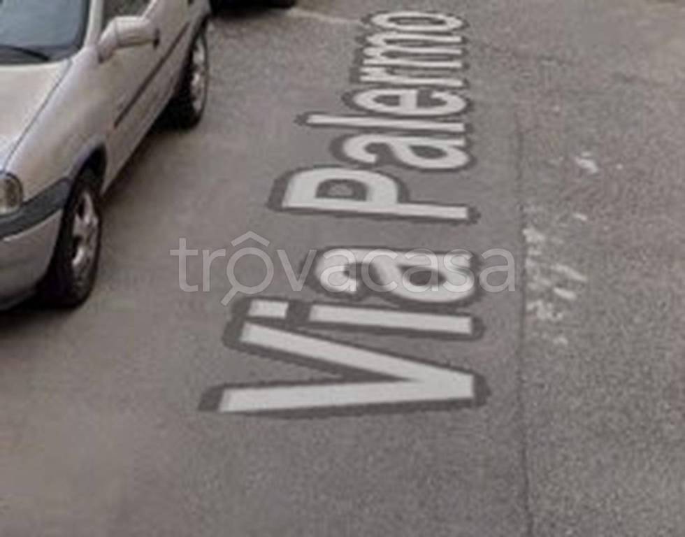 appartamento in vendita a Locri