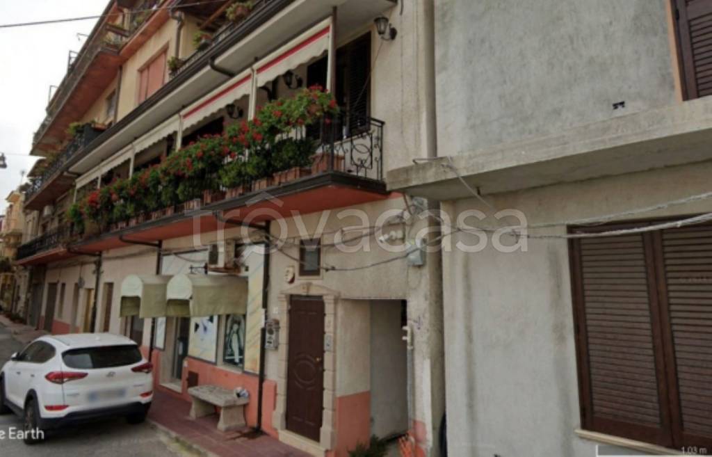 appartamento in vendita a Locri