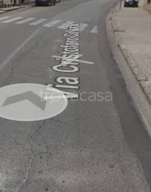 locale commerciale in vendita a Locri