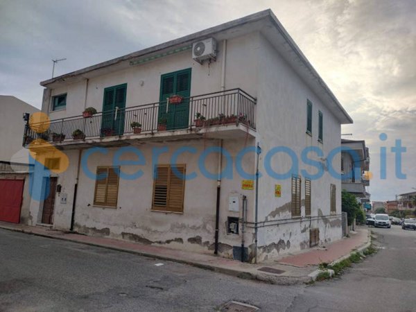 appartamento in vendita a Locri