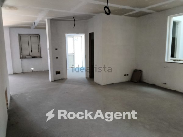 appartamento in vendita a Locri