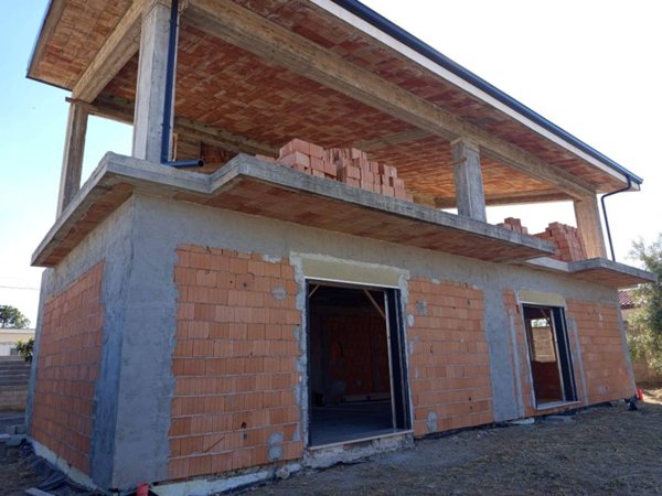 casa indipendente in vendita a Locri