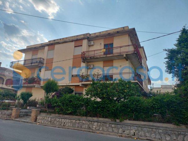 appartamento in vendita a Locri
