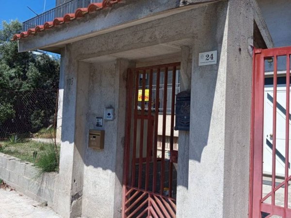 appartamento in vendita a Locri