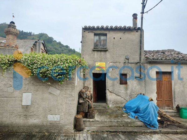 casa indipendente in vendita a Mammola