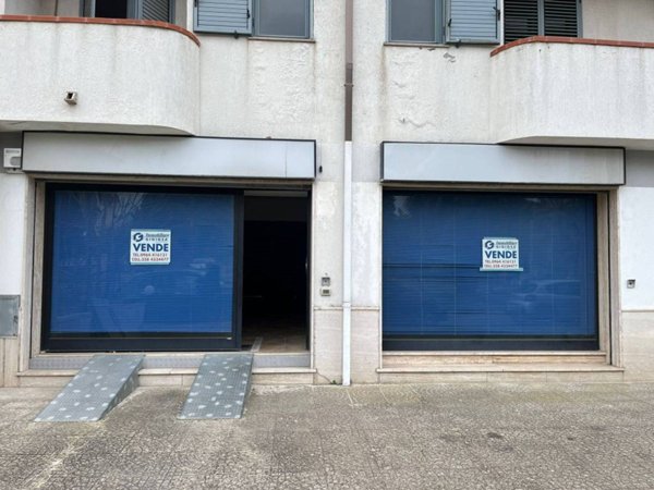 negozio in vendita a Marina di Gioiosa Ionica
