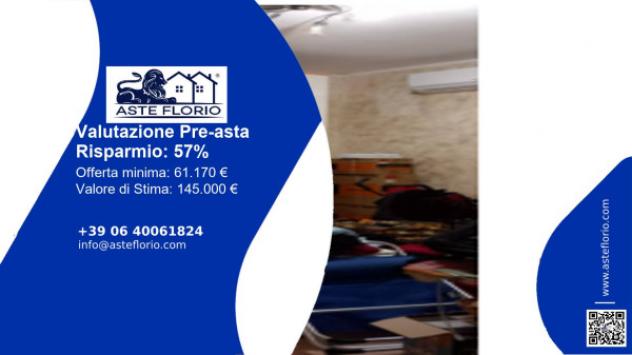 locale di sgombero in vendita a Marina di Gioiosa Ionica in zona Lenza