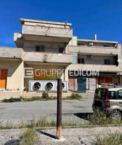 locale commerciale in vendita a Marina di Gioiosa Ionica