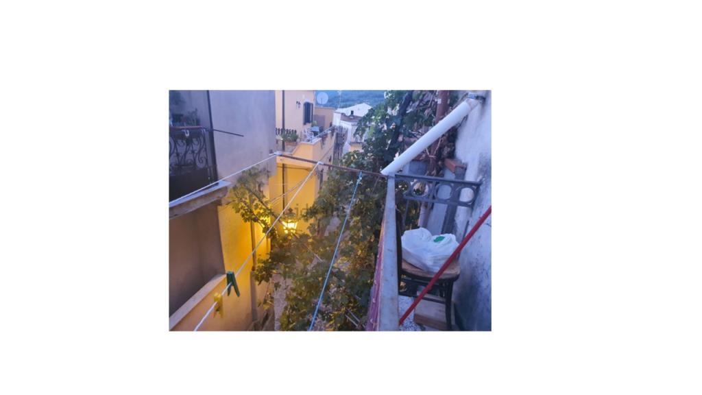 casa indipendente in vendita a Martone