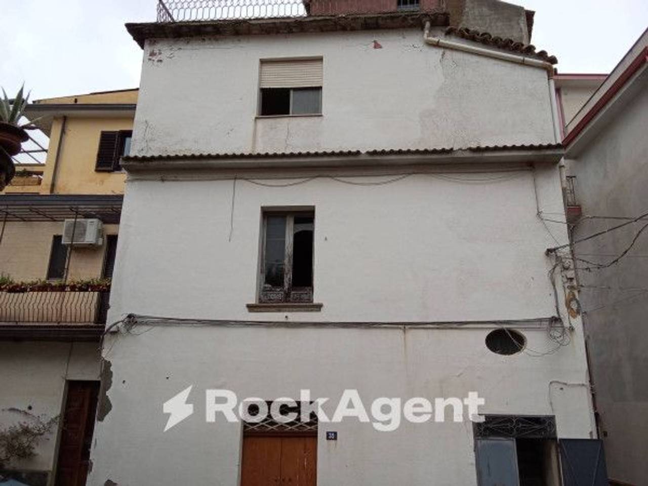 casa indipendente in vendita a Martone