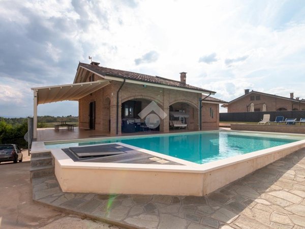 casa indipendente in vendita ad Antignano