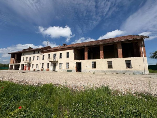 casale in vendita ad Antignano