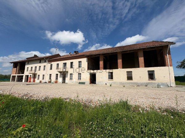 casale in vendita ad Antignano