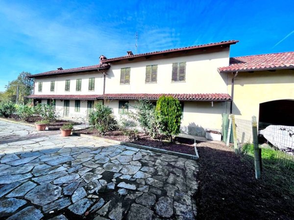 casa indipendente in vendita ad Antignano