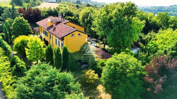 casale in vendita ad Antignano