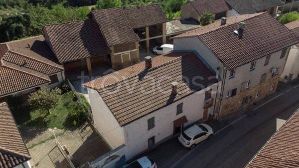casa indipendente in vendita ad Antignano in zona Gonella