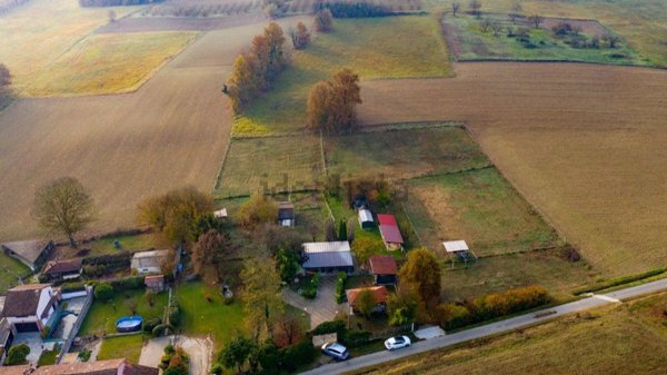 quadrivano in vendita ad Antignano in zona Gonella