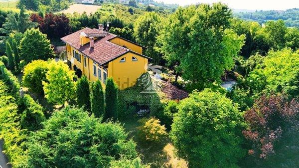 casale in vendita ad Antignano