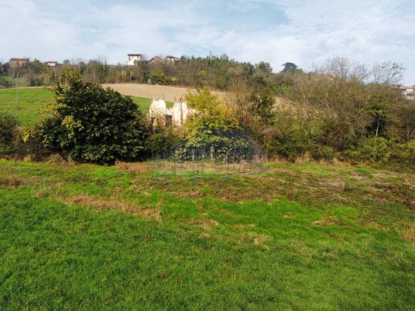 casa indipendente in vendita ad Antignano