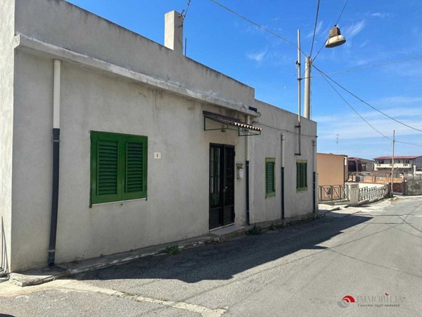 casa indipendente in vendita a Melito di Porto Salvo