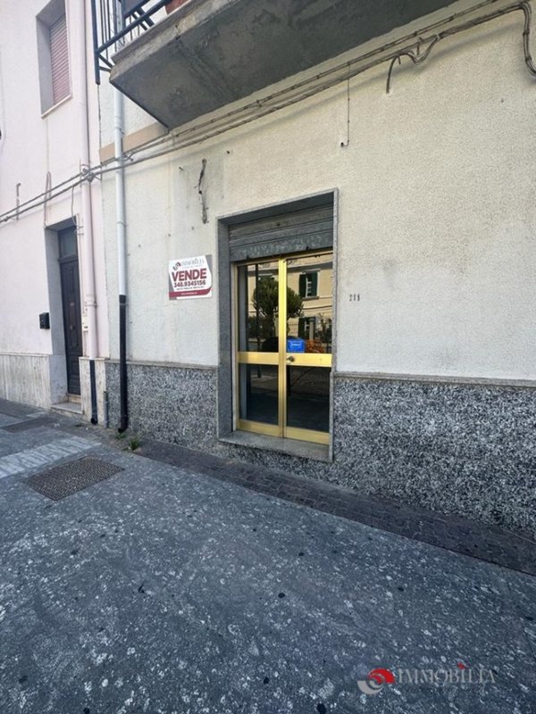 locale commerciale in vendita a Melito di Porto Salvo