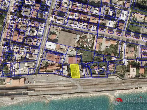 terreno edificabile in vendita a Melito di Porto Salvo