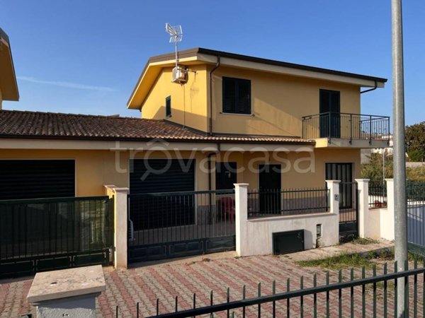 casa indipendente in vendita a Melito di Porto Salvo