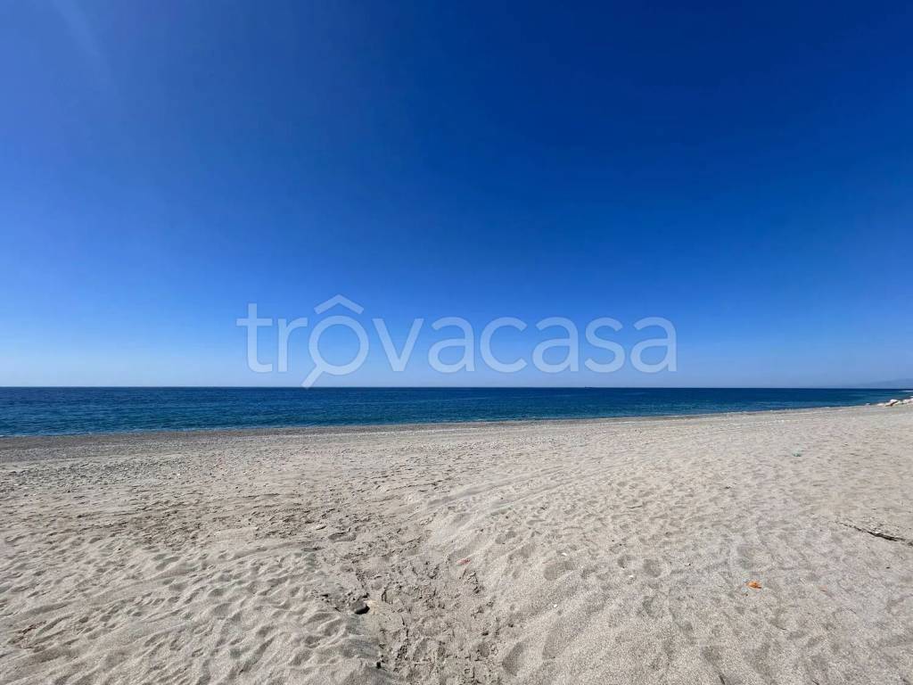 appartamento in vendita a Melito di Porto Salvo in zona Pilati