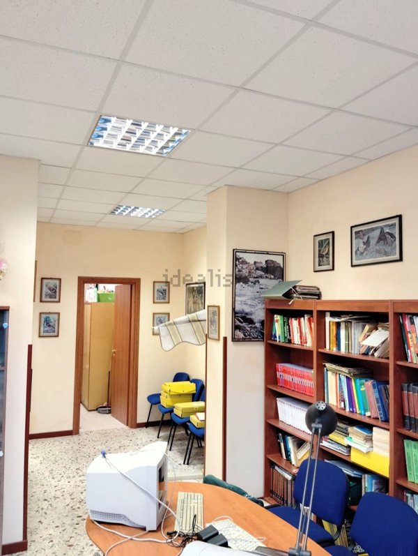 ufficio in vendita a Melito di Porto Salvo