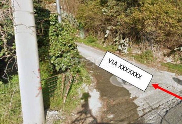 locale commerciale in vendita a Melito di Porto Salvo