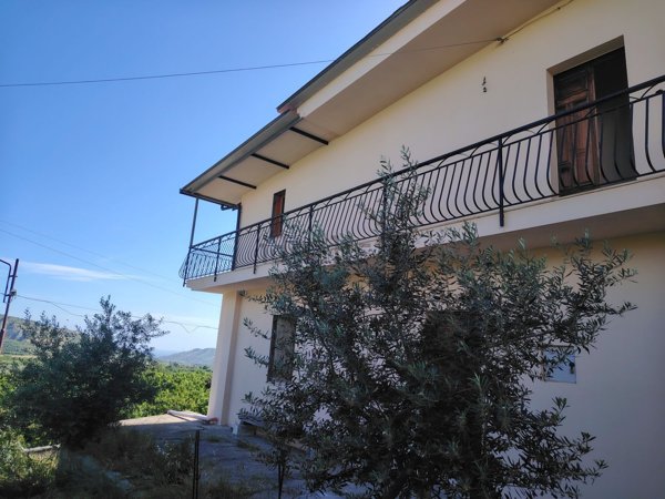 casa indipendente in vendita a Melito di Porto Salvo in zona Lacco