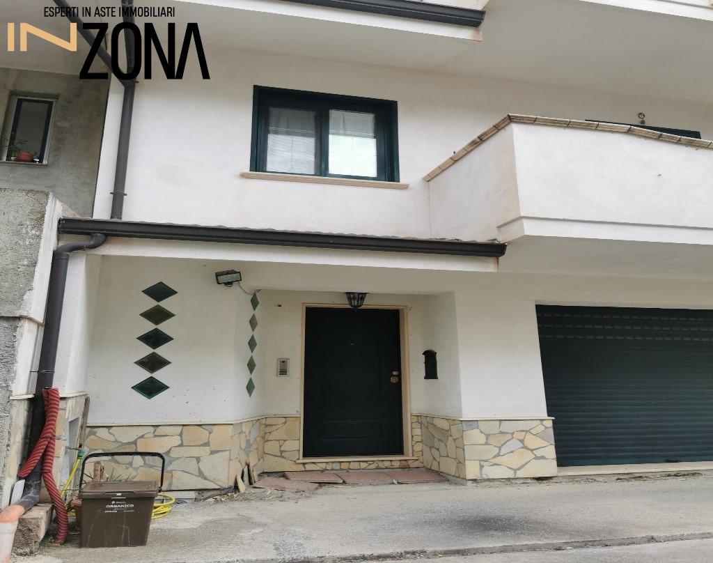 appartamento in vendita a Monasterace