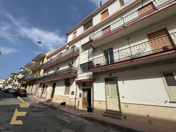 appartamento in vendita a Monasterace