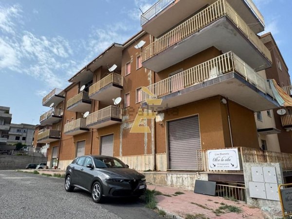 appartamento in vendita a Monasterace